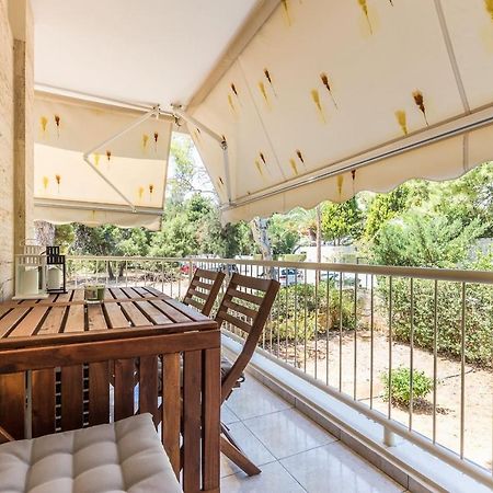 Elegant Apartment W Great Balcony In Vouliagmeni Athen Exterior foto